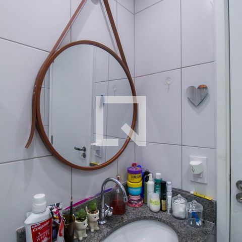 Apartamento à venda com 38m², 2 quartos e sem vaga Apartamento à venda com 38m², 2 quartos e sem vagaBanheiro