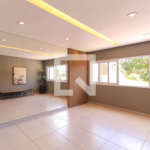 Apartamento à venda com 38m², 2 quartos e sem vaga Apartamento à venda com 38m², 2 quartos e sem vagaHall