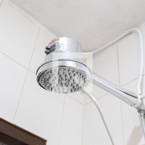 Casa à venda com 195m², 3 quartos e 3 vagas Casa à venda com 195m², 3 quartos e 3 vagasBanheiro Suíte 2
