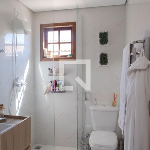 Casa à venda com 195m², 3 quartos e 3 vagas Casa à venda com 195m², 3 quartos e 3 vagasBanheiro Suíte 3