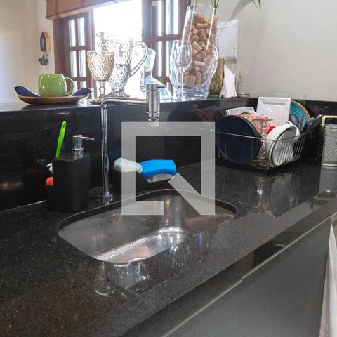 Casa à venda com 195m², 3 quartos e 3 vagas Casa à venda com 195m², 3 quartos e 3 vagasSuíte 3 - Cozinha
