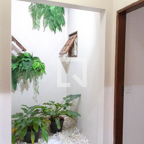Casa à venda com 195m², 3 quartos e 3 vagas Casa à venda com 195m², 3 quartos e 3 vagasJardim de inverno