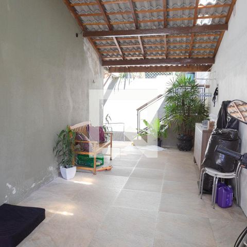 Casa à venda com 195m², 3 quartos e 3 vagas Casa à venda com 195m², 3 quartos e 3 vagasQuintal