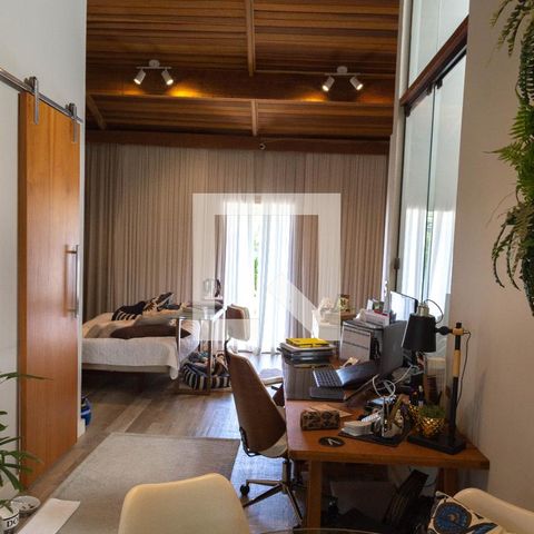 Casa à venda com 195m², 3 quartos e 3 vagas Casa à venda com 195m², 3 quartos e 3 vagasSuíte 3