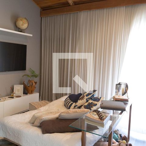 Casa à venda com 195m², 3 quartos e 3 vagas Casa à venda com 195m², 3 quartos e 3 vagasSuíte 3