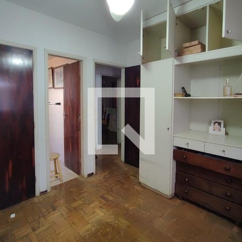 Casa à venda com 290m², 3 quartos e 2 vagasQuarto Suíte