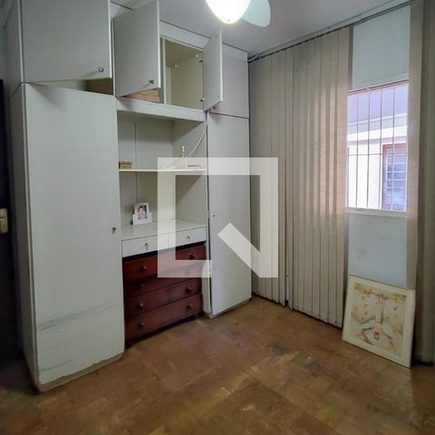 Casa à venda com 290m², 3 quartos e 2 vagasQuarto Suíte