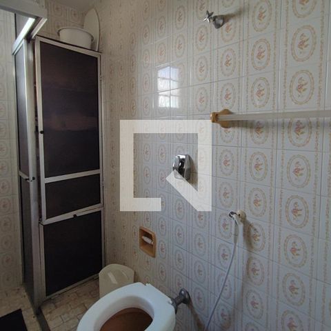 Casa à venda com 290m², 3 quartos e 2 vagasBanheiro