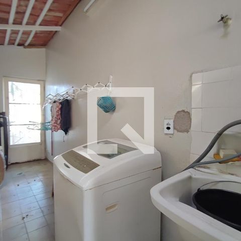 Casa à venda com 290m², 3 quartos e 2 vagasÁrea de Serviço
