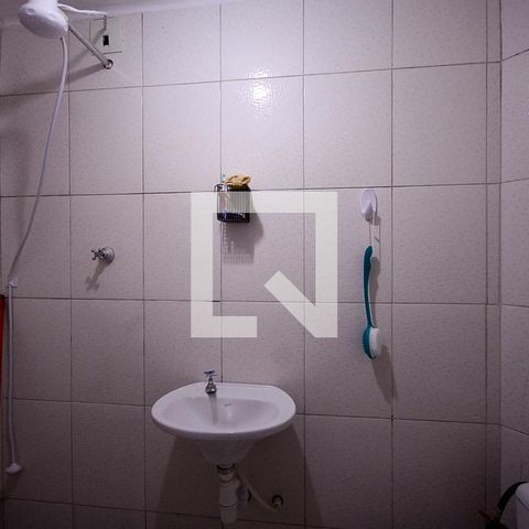 Casa à venda com 101m², 2 quartos e 1 vagaÁrea de Serviço - Banheiro 