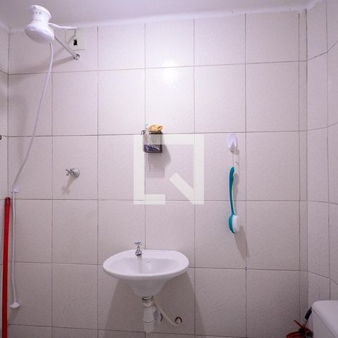 Casa à venda com 101m², 2 quartos e 1 vagaÁrea de Serviço - Banheiro 