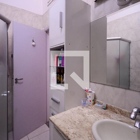 Casa à venda com 101m², 2 quartos e 1 vagaBanheiro 