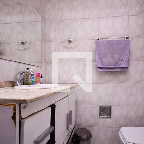 Casa à venda com 101m², 2 quartos e 1 vagaBanheiro 