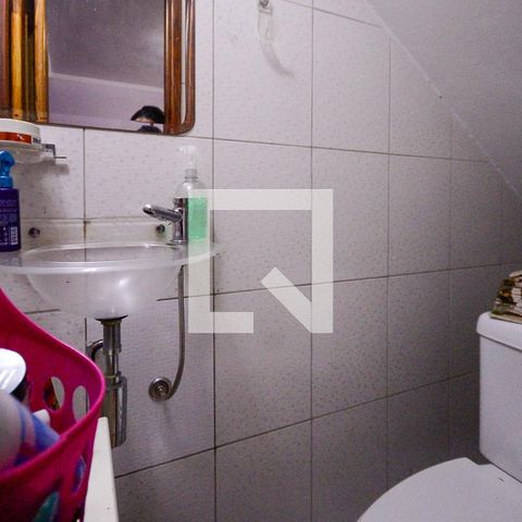 Casa à venda com 101m², 2 quartos e 1 vagaLavabo