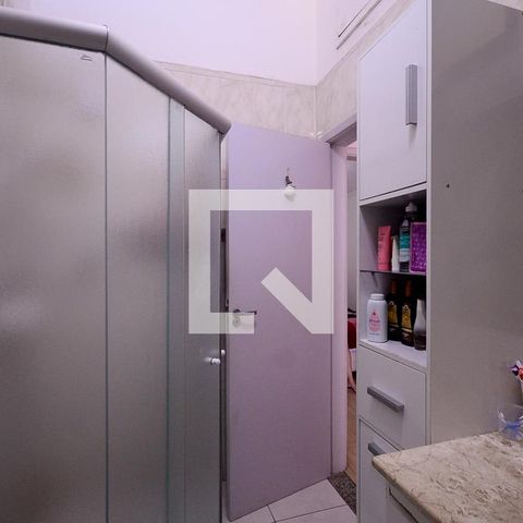 Casa à venda com 101m², 2 quartos e 1 vagaBanheiro 