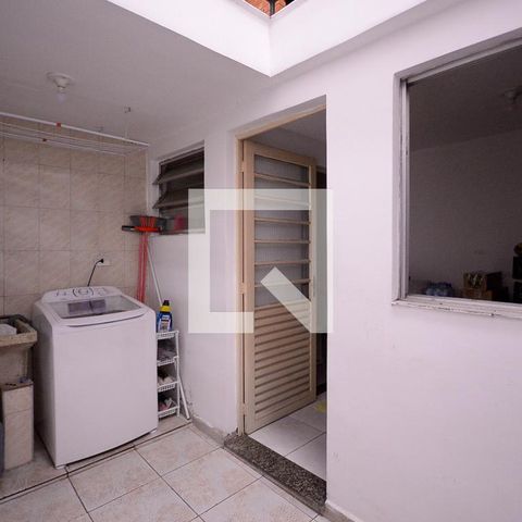 Casa à venda com 101m², 2 quartos e 1 vagaÁrea de Serviço 