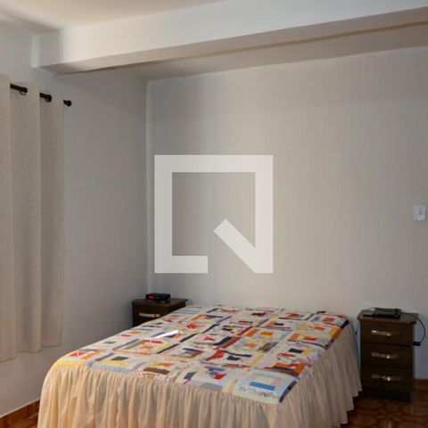Casa para alugar com 250m², 2 quartos e 1 vagaSuíte - Casa 02