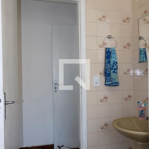 Casa para alugar com 250m², 2 quartos e 1 vagaBanheiro - Casa 01