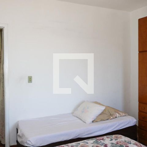Casa para alugar com 250m², 2 quartos e 1 vagaQuarto - Casa 01