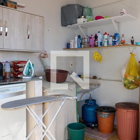 Casa para alugar com 250m², 2 quartos e 1 vagaÁrea de Serviço - Casa 02