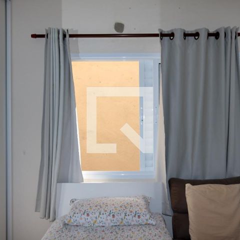 Casa para alugar com 250m², 2 quartos e 1 vagaQuarto - Casa 02