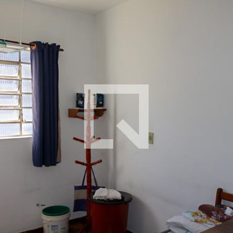 Casa para alugar com 250m², 2 quartos e 1 vagaÁrea de Serviço - Casa 01