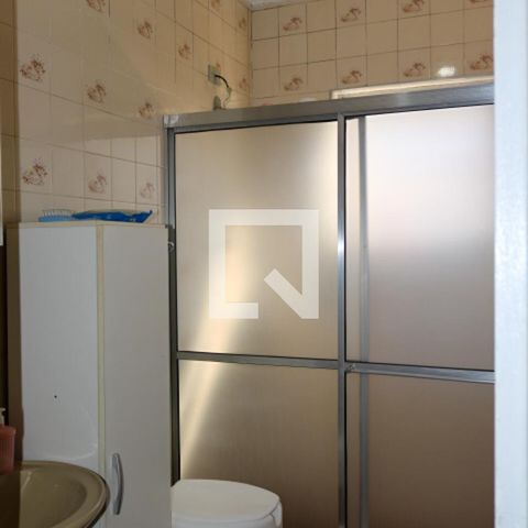 Casa para alugar com 250m², 2 quartos e 1 vagaBanheiro - Casa 01