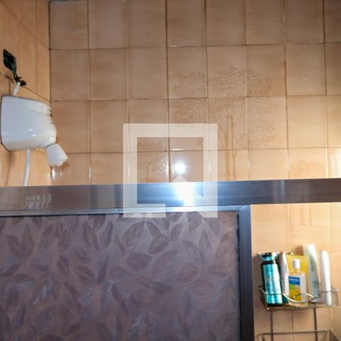 Casa para alugar com 250m², 2 quartos e 1 vagaBanheiro da Suíte - Casa 02