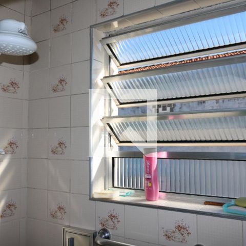 Casa para alugar com 250m², 2 quartos e 1 vagaBanheiro - Casa 01