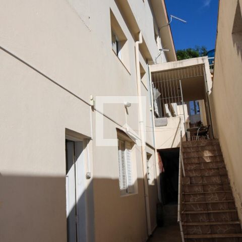 Casa para alugar com 250m², 2 quartos e 1 vagaQuintal