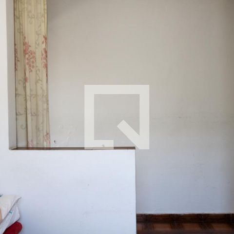 Casa para alugar com 250m², 2 quartos e 1 vagaÁrea de Serviço - Casa 01
