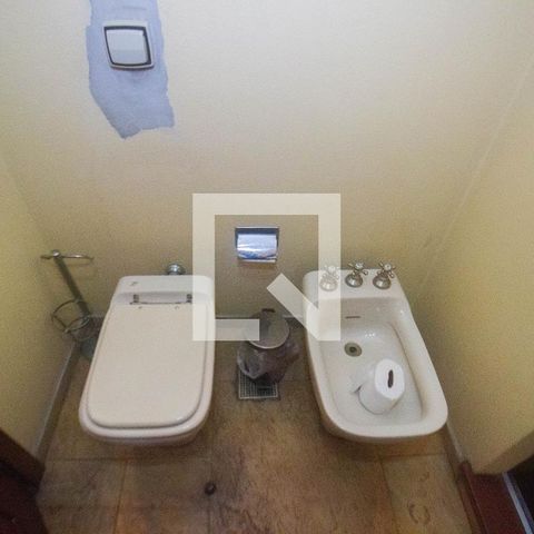 Apartamento para alugar com 713m², 3 quartos e 4 vagasBanheiro Social 2