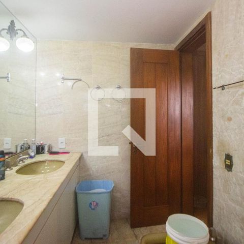 Apartamento para alugar com 713m², 3 quartos e 4 vagasBanheiro da Suíte