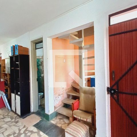 Casa à venda com 75m², 2 quartos e 1 vagaSala