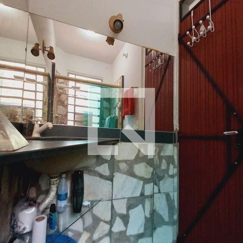 Casa à venda com 75m², 2 quartos e 1 vagaBanheiro