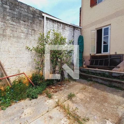 Casa à venda com 75m², 2 quartos e 1 vagaGaragem