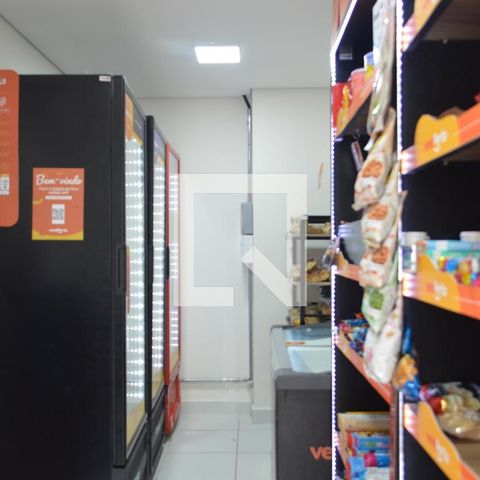 Apartamento à venda com 42m², 2 quartos e sem vagaMini Mercado