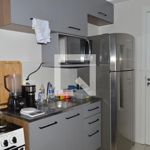Apartamento à venda com 42m², 2 quartos e sem vagaCozinha e Área de Serviço