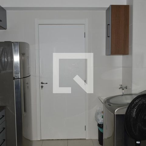 Apartamento à venda com 42m², 2 quartos e sem vagaCozinha e Área de Serviço