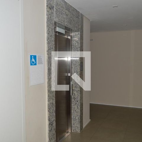 Apartamento à venda com 42m², 2 quartos e sem vagaElevadores