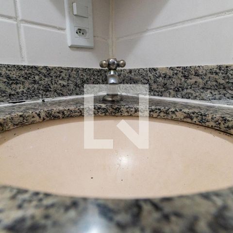 Studio à venda com 32m², 1 quarto e 1 vagaBanheiro Detalhe