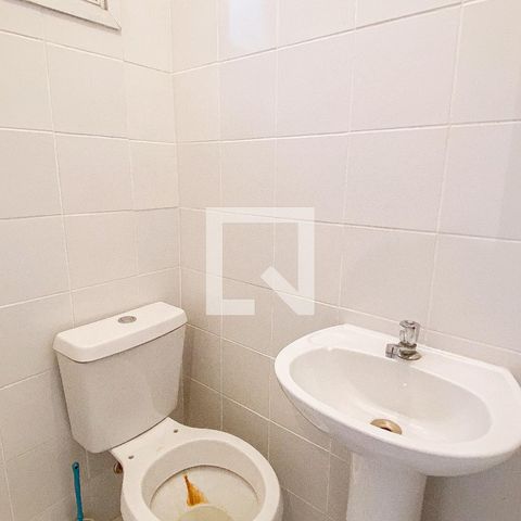 Apartamento à venda com 72m², 3 quartos e 1 vagaÁrea de Serviço - Banheiro