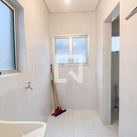 Apartamento à venda com 72m², 3 quartos e 1 vagaÁrea de Serviço