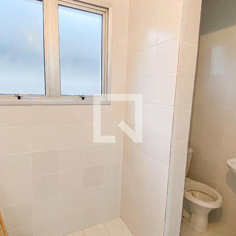 Apartamento à venda com 72m², 3 quartos e 1 vagaÁrea de Serviço