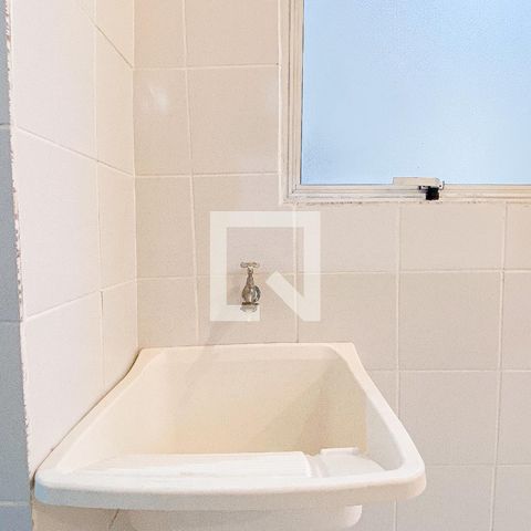 Apartamento à venda com 72m², 3 quartos e 1 vagaÁrea de Serviço