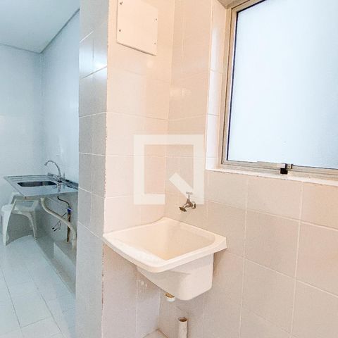Apartamento à venda com 72m², 3 quartos e 1 vagaÁrea de Serviço