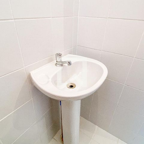 Apartamento à venda com 72m², 3 quartos e 1 vagaÁrea de Serviço - Banheiro