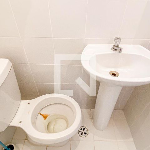 Apartamento à venda com 72m², 3 quartos e 1 vagaÁrea de Serviço - Banheiro