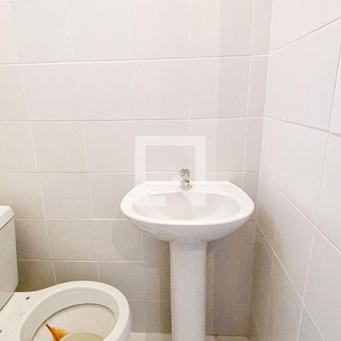 Apartamento à venda com 72m², 3 quartos e 1 vagaÁrea de Serviço - Banheiro