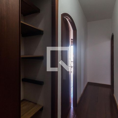 Casa para alugar com 551m², 15 quartos e 4 vagasCorredor